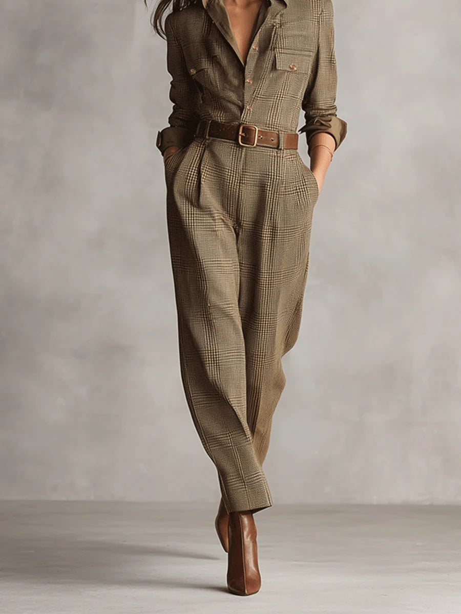 Anna | Sophisticated Monochrome Checkered Design
