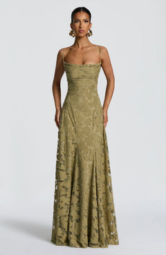 Clara Léon | Elegant Dress